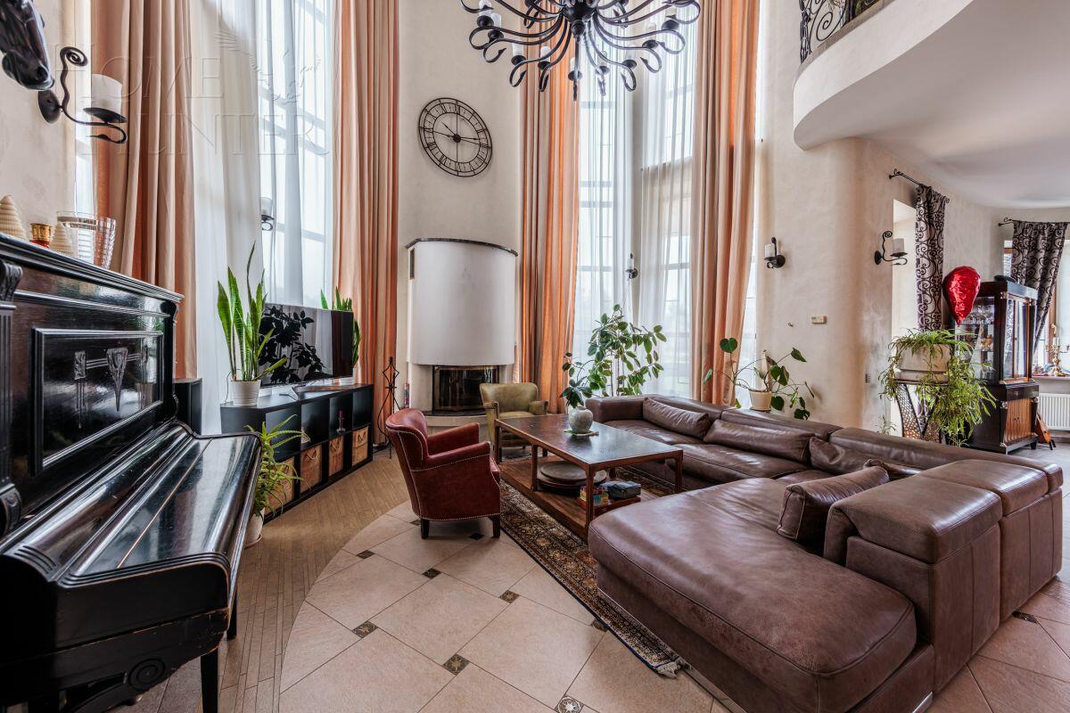 2-этажный коттедж 500 м² с отделкой