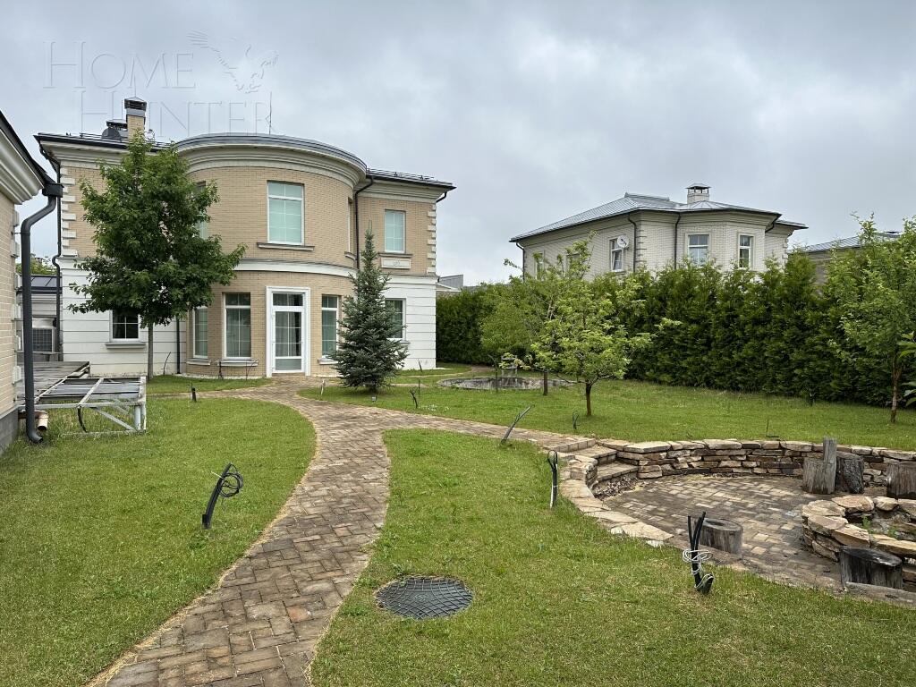 2-этажный коттедж 440 м² с отделкой