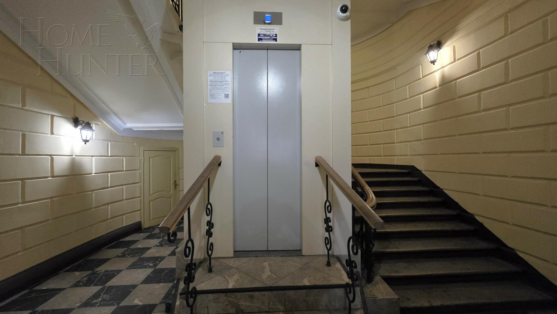 2-УРОВНЕВАЯ КВАРТИРА С ОТДЕЛКОЙ 336 М² НА 4 ЭТАЖЕ