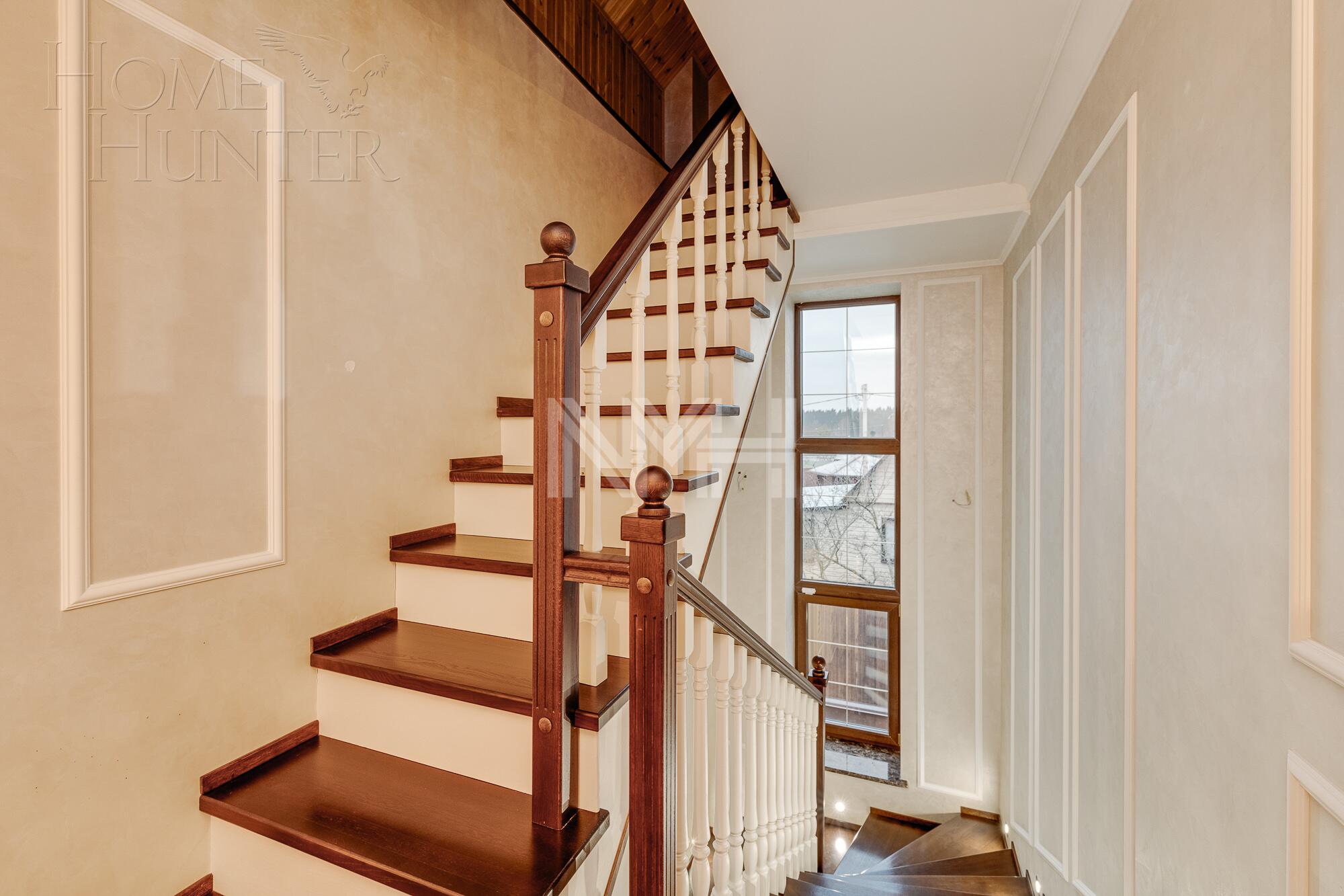 2-этажный коттедж 230 м² с отделкой