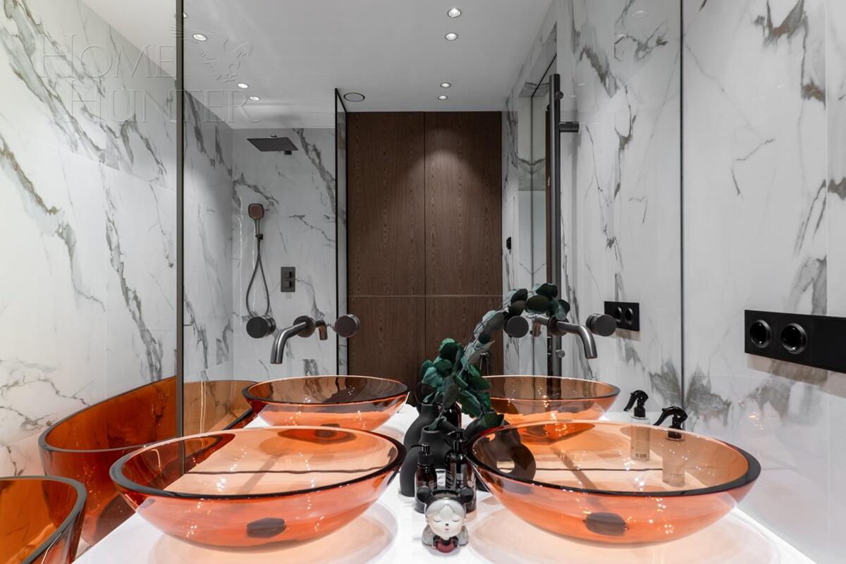 5-КОМН. КВАРТИРА С ОТДЕЛКОЙ 151 М² НА 19 ЭТАЖЕ