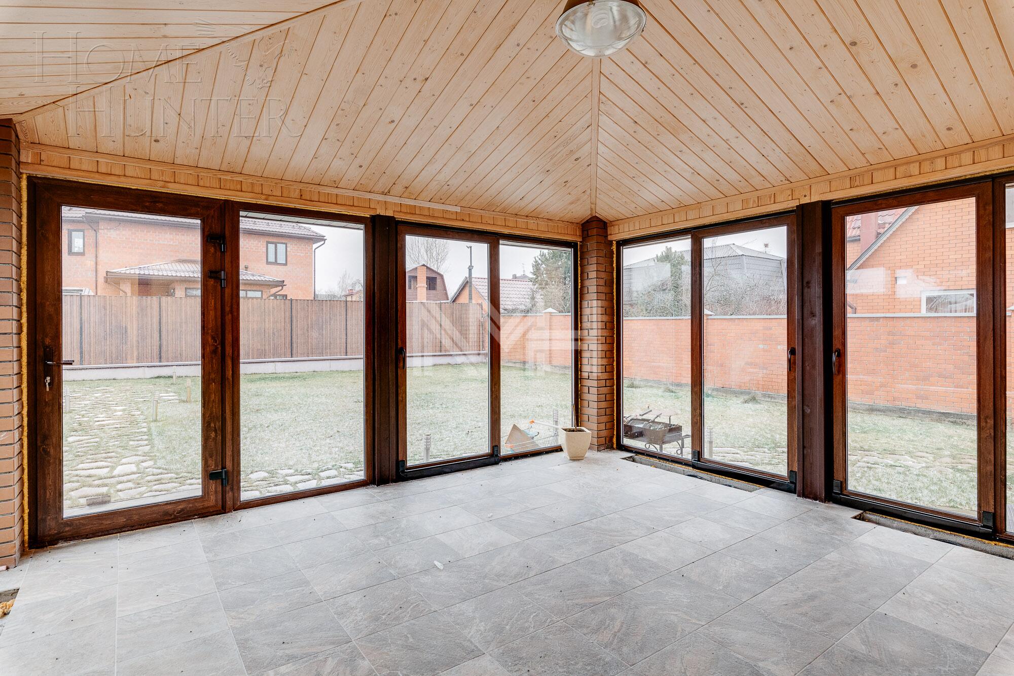 2-этажный коттедж 230 м² с отделкой