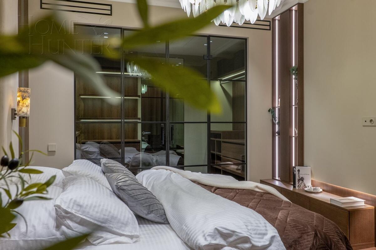 5-КОМН. КВАРТИРА С ОТДЕЛКОЙ 151 М² НА 19 ЭТАЖЕ