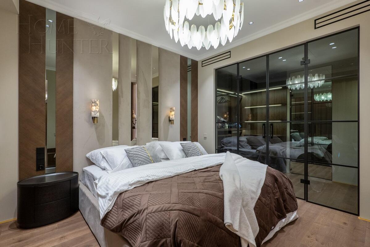 5-КОМН. КВАРТИРА С ОТДЕЛКОЙ 151 М² НА 19 ЭТАЖЕ