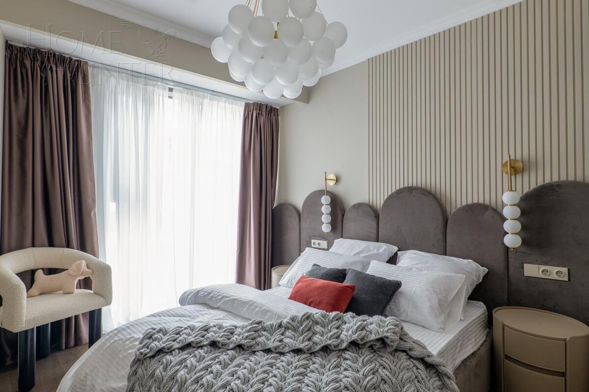 5-КОМН. КВАРТИРА С ОТДЕЛКОЙ 151 М² НА 19 ЭТАЖЕ