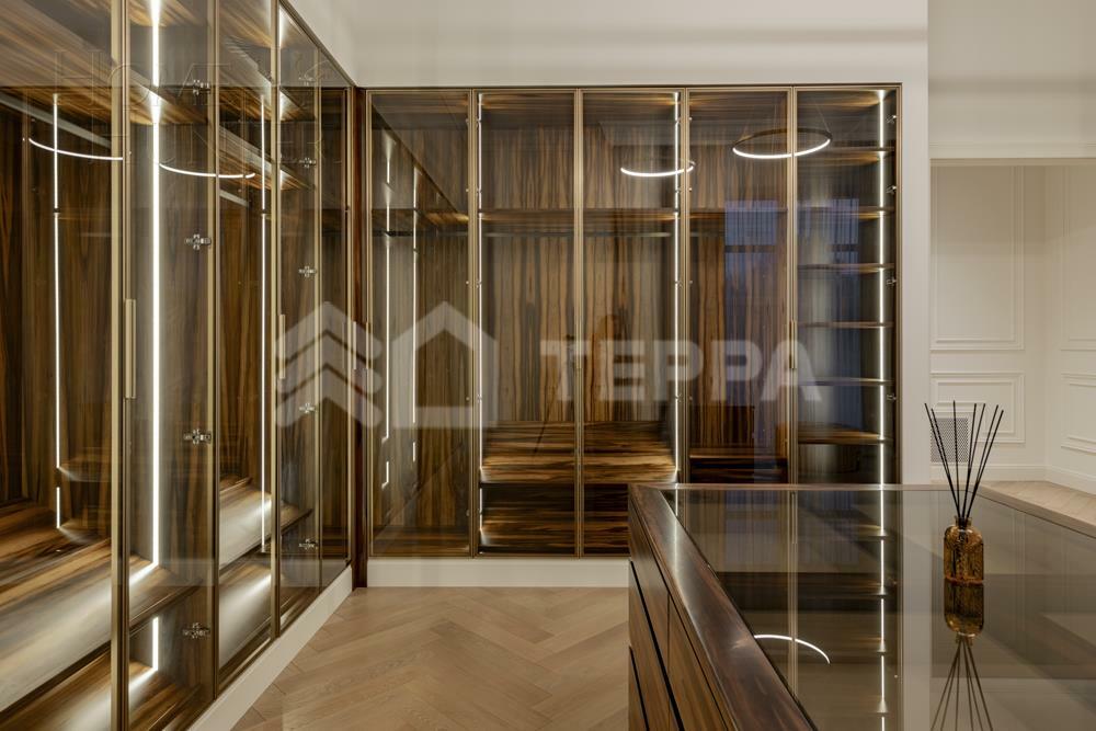 2-этажный коттедж 700 м² с отделкой