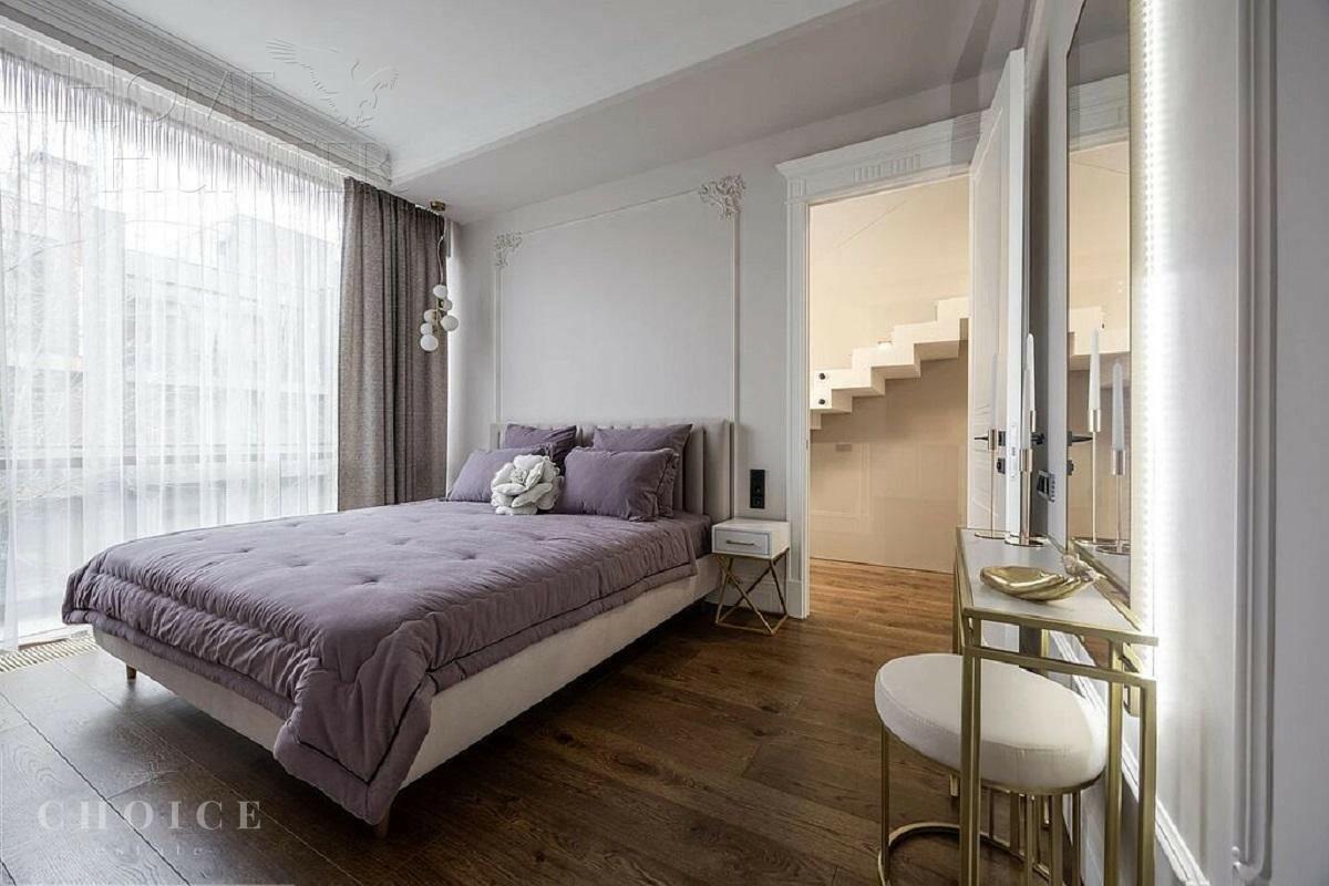 3-этажный таунхаус 239 м² с отделкой