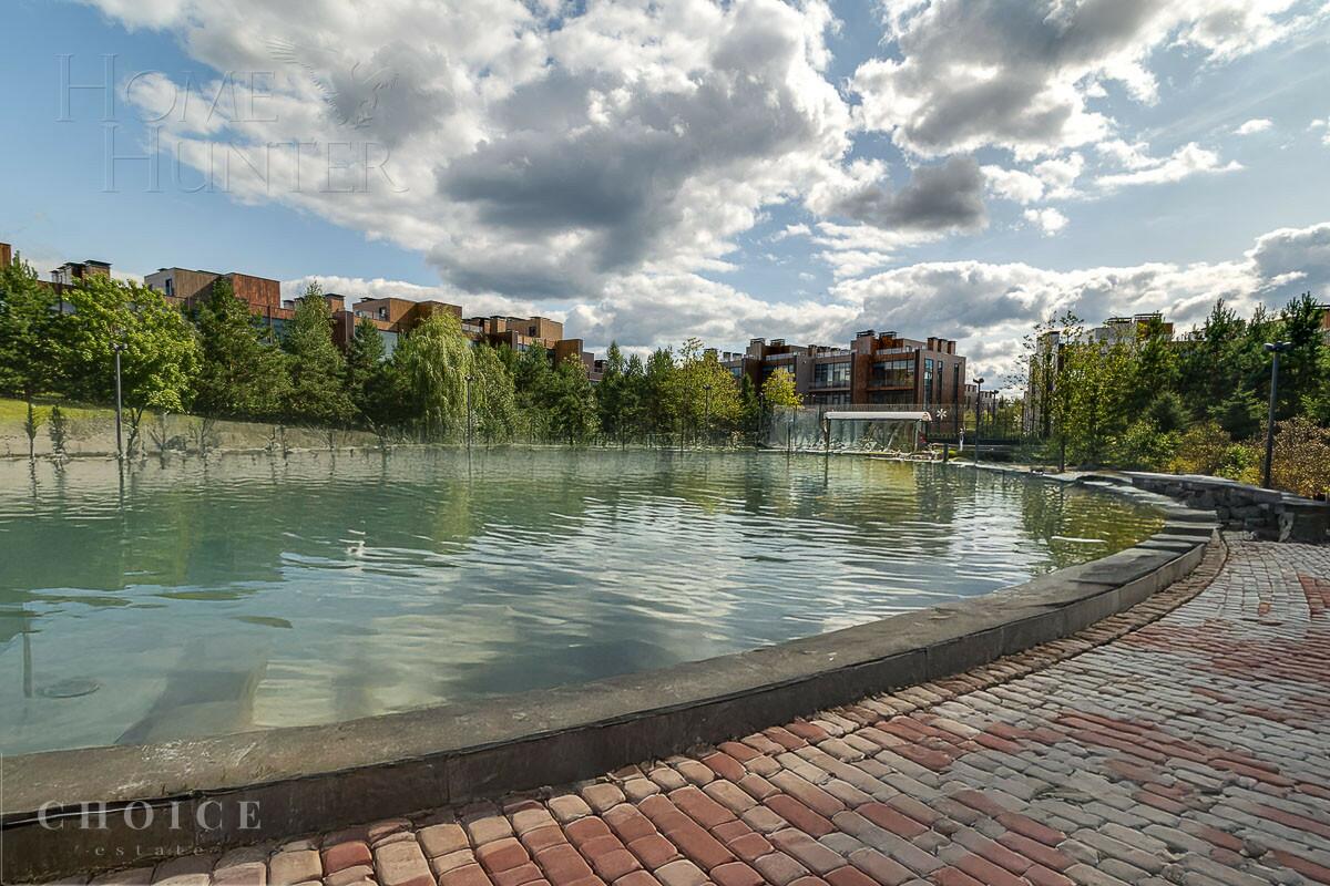 3-этажный таунхаус 239 м² с отделкой