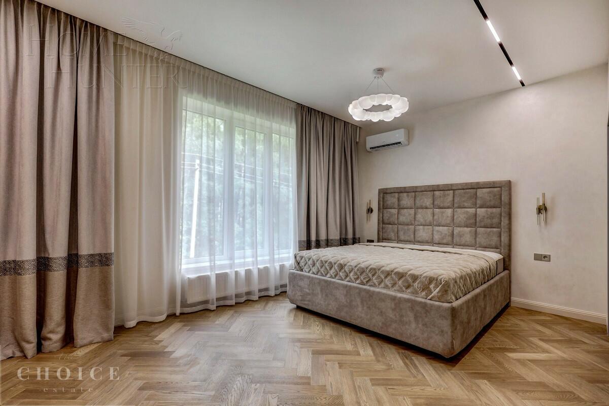 2-этажный коттедж 260 м² с отделкой