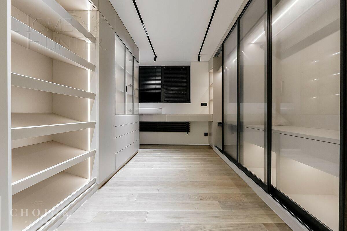 2-этажный коттедж 1 123 м² с отделкой