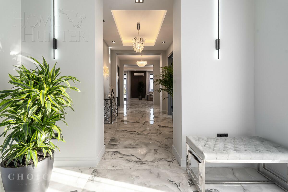 2-этажный коттедж 340 м² с отделкой