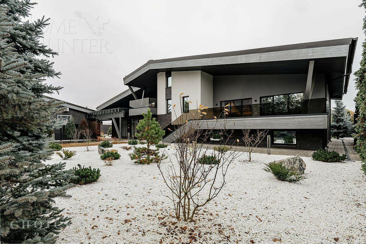 2-этажный коттедж 1 123 м² с отделкой