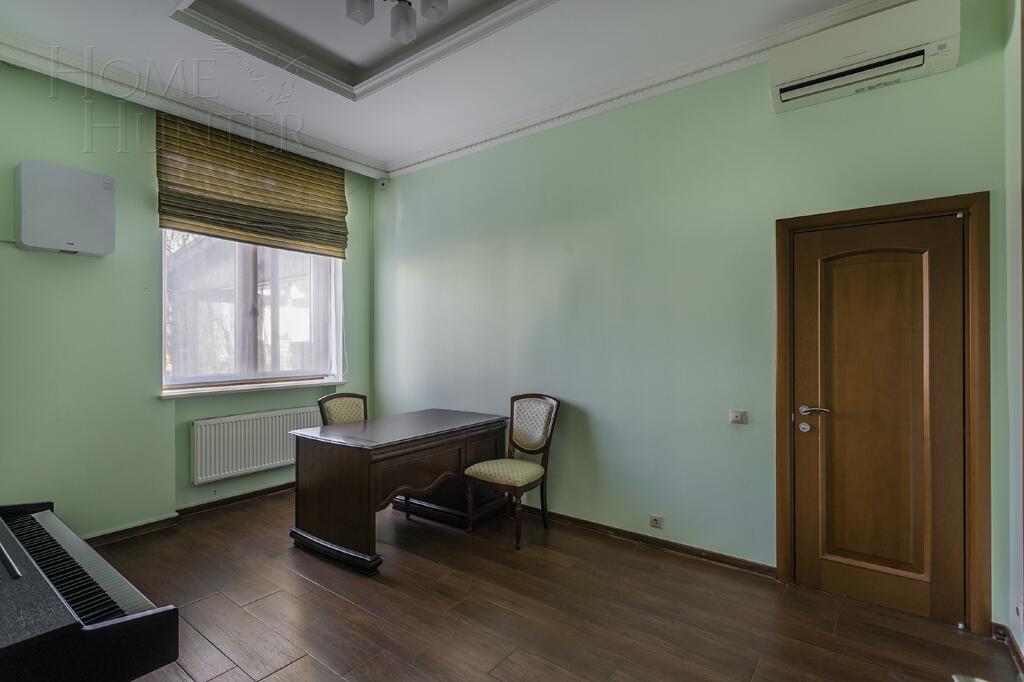 2-этажный коттедж 640 м² с отделкой