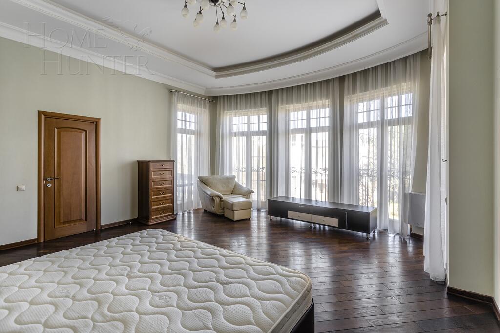 2-этажный коттедж 640 м² с отделкой