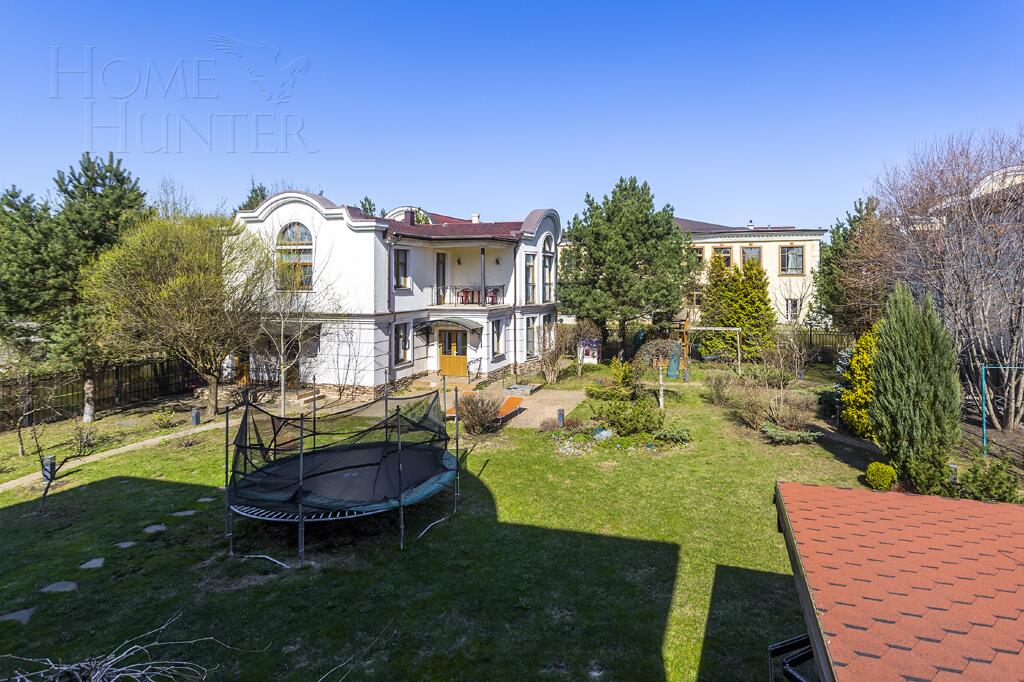 2-этажный коттедж 640 м² с отделкой