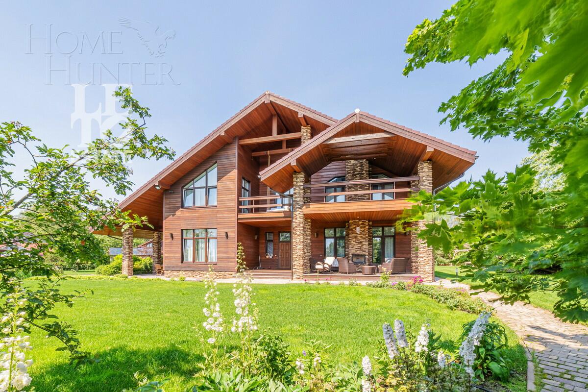 3-этажный коттедж 429 м² с отделкой