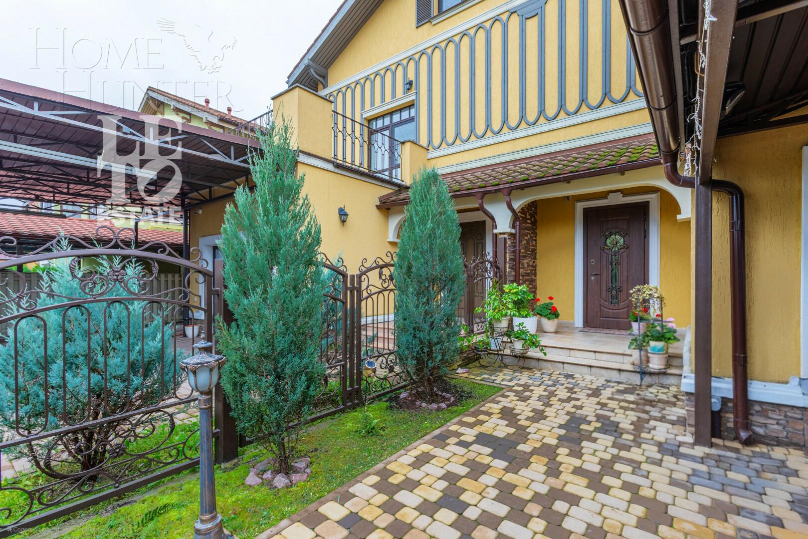 2-этажный таунхаус 251.7 м² с отделкой