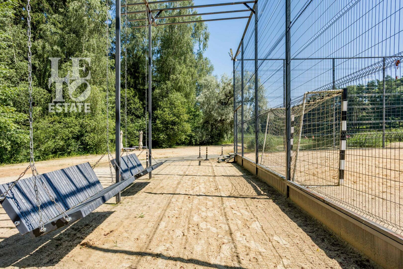 1-этажный коттедж 340 м² с отделкой