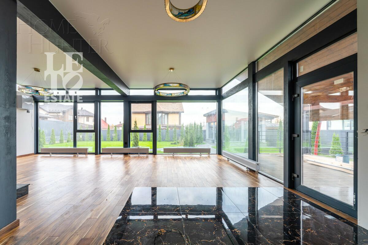 2-этажный коттедж 170 м² с отделкой