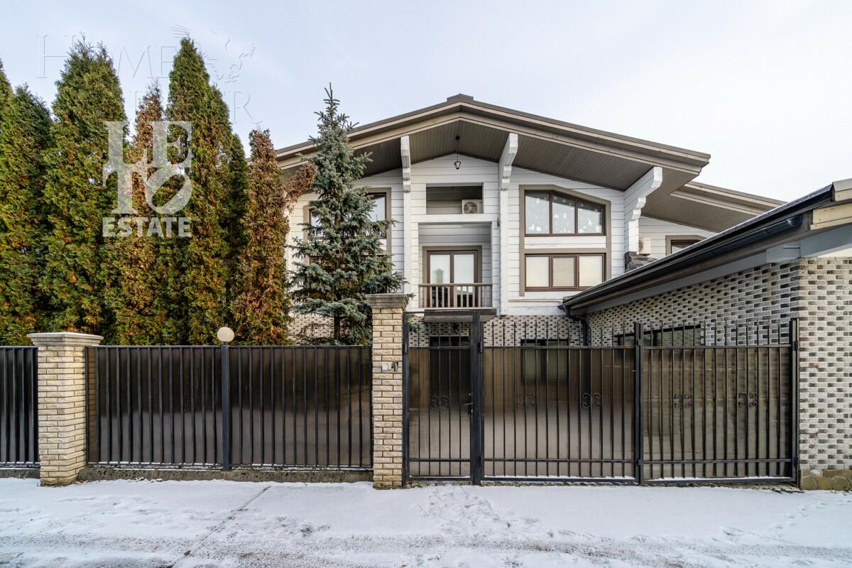 2-этажный коттедж 398 м² с отделкой