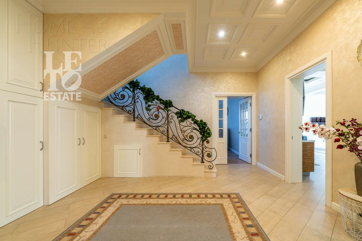 2-этажный коттедж 530 м² с отделкой