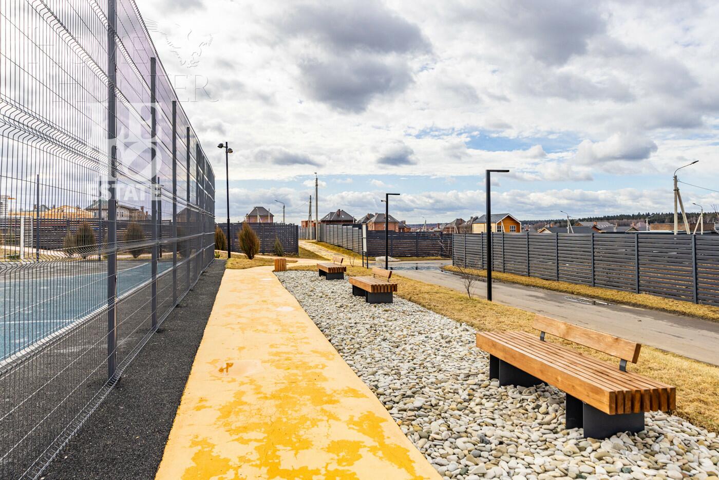 2-этажный коттедж 238.4 м² с отделкой