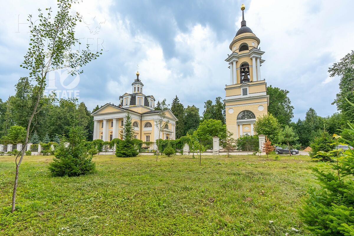 3-этажный коттедж 550 м² с отделкой