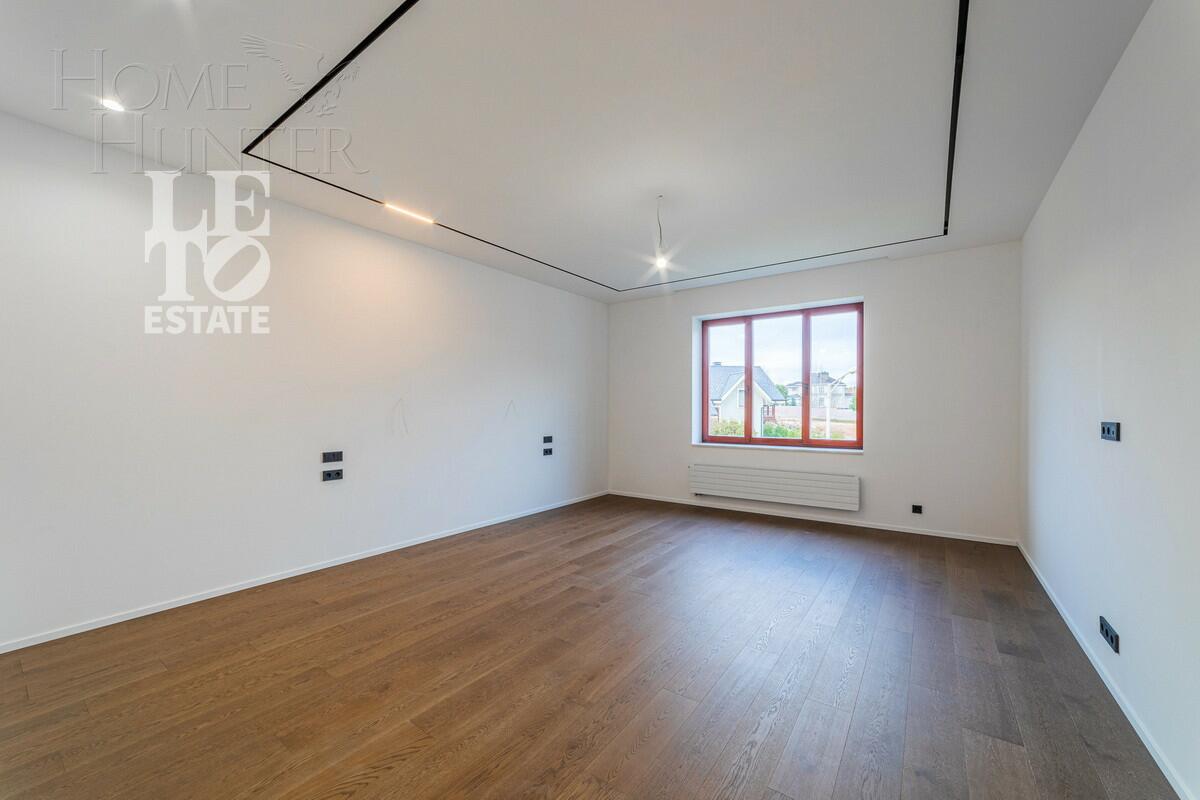 2-этажный коттедж 693 м² с отделкой