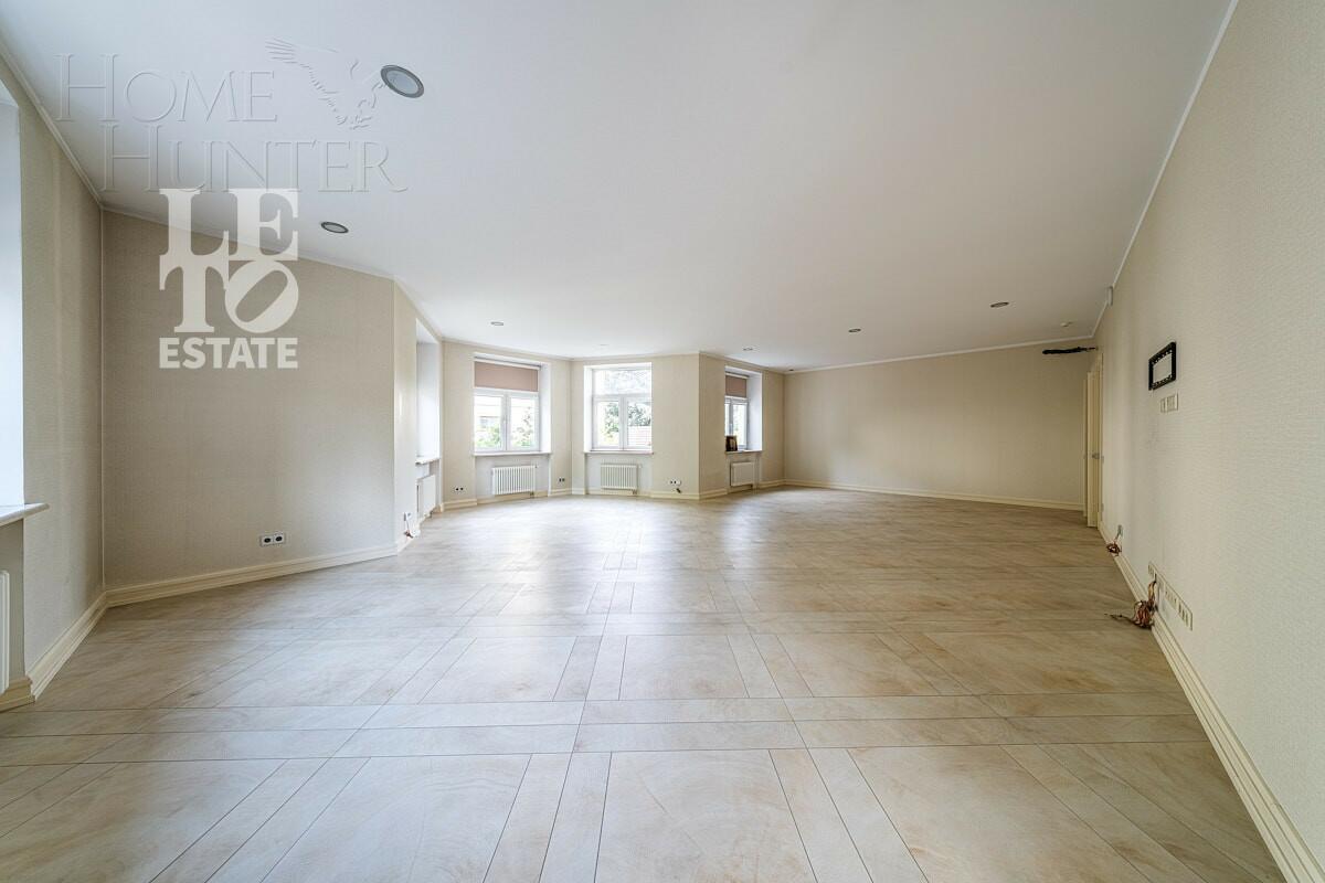 2-этажный коттедж 1 087 м² с отделкой