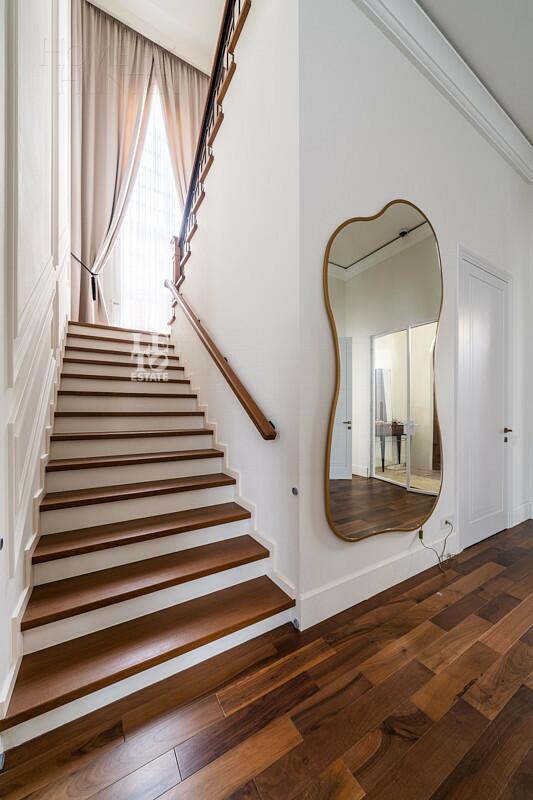 2-этажный коттедж 260 м² с отделкой