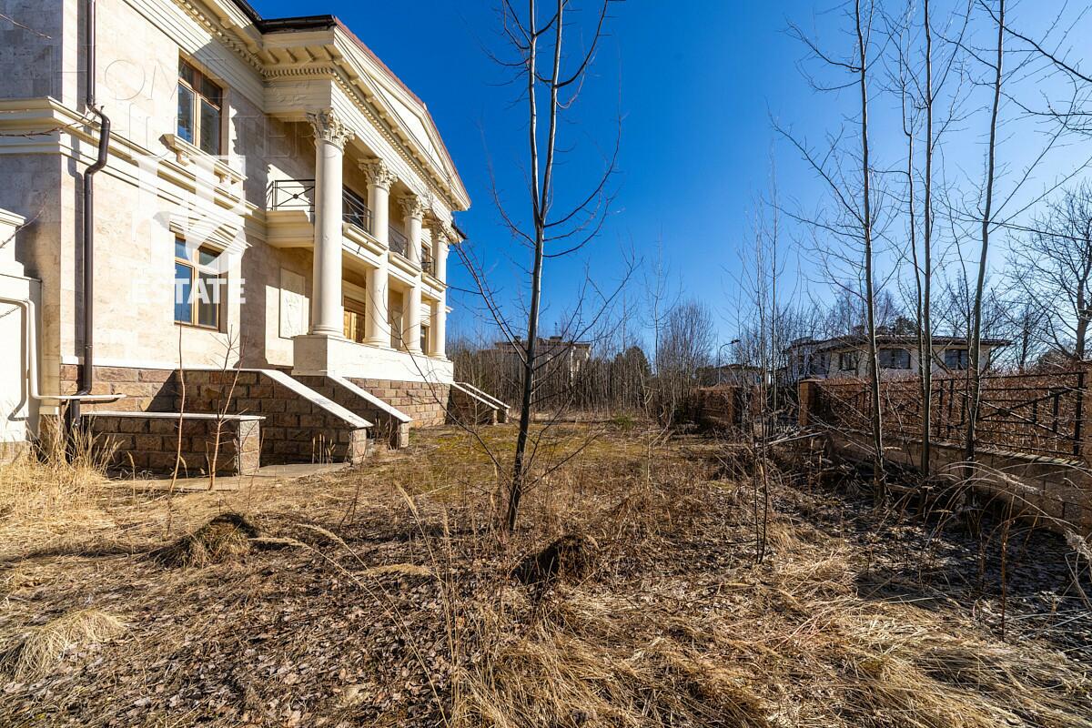 2-этажный коттедж 680 м² без отделки