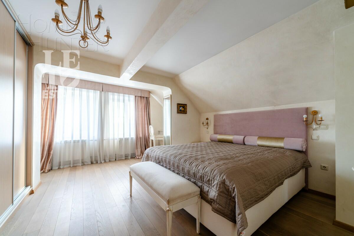 2-этажный коттедж 679 м² с отделкой