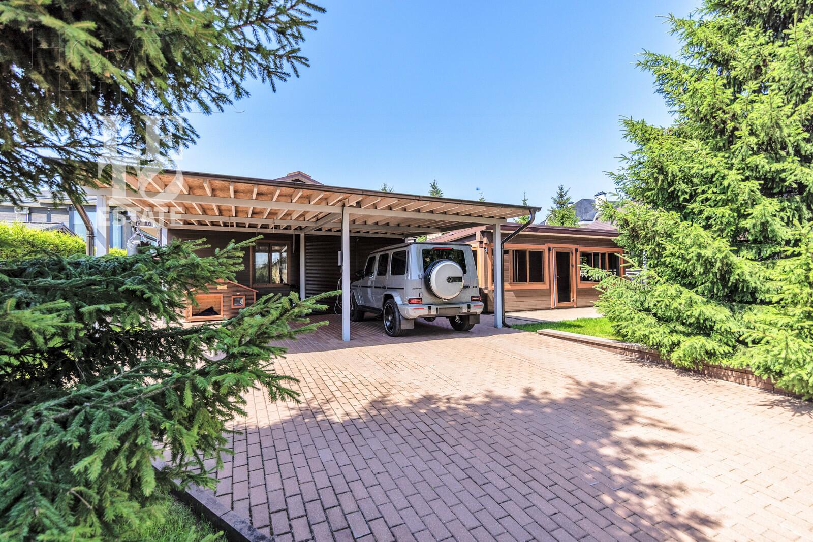 2-этажный коттедж 300 м² с отделкой