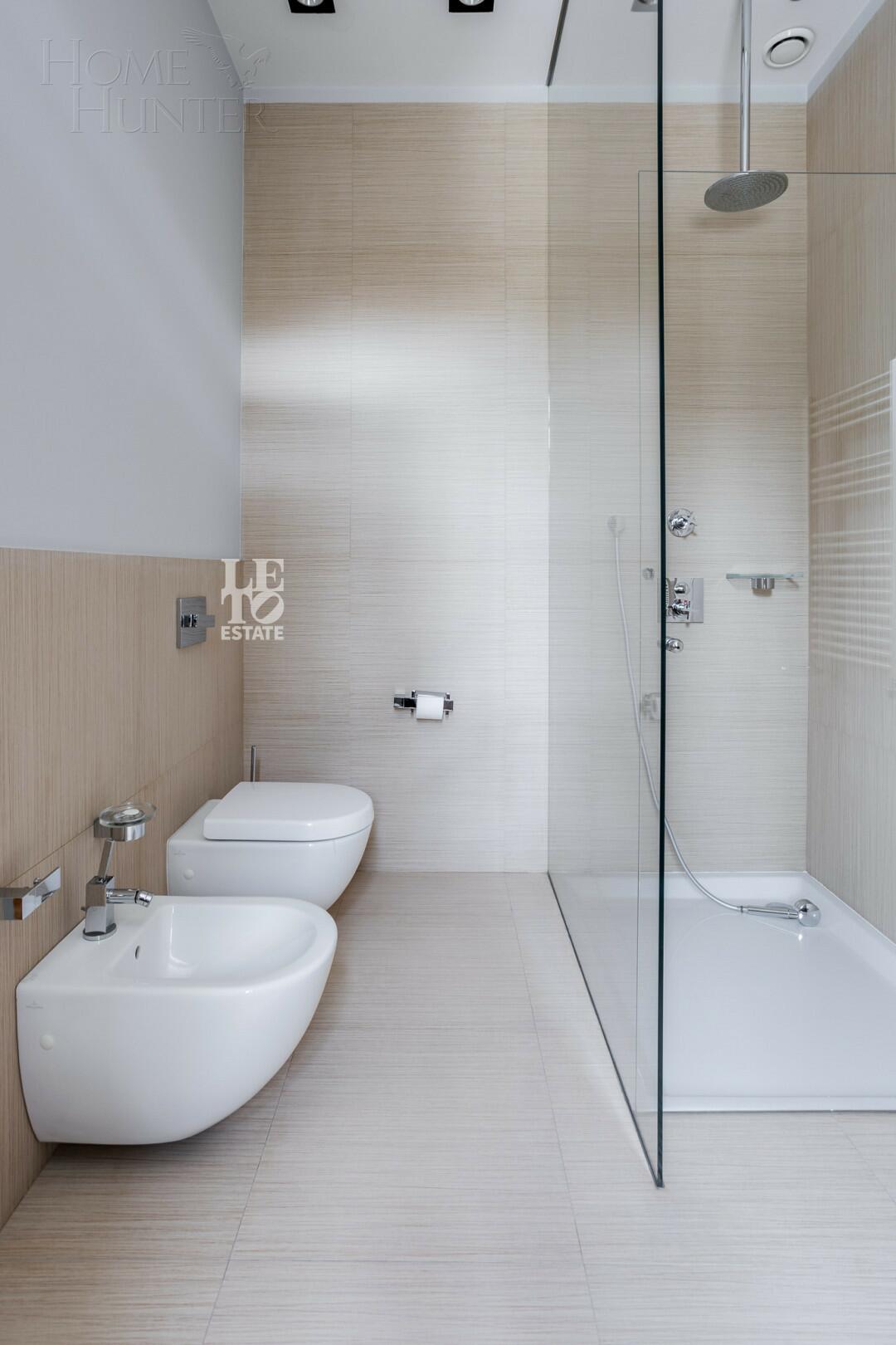 2-этажный коттедж 1 438 м² с отделкой