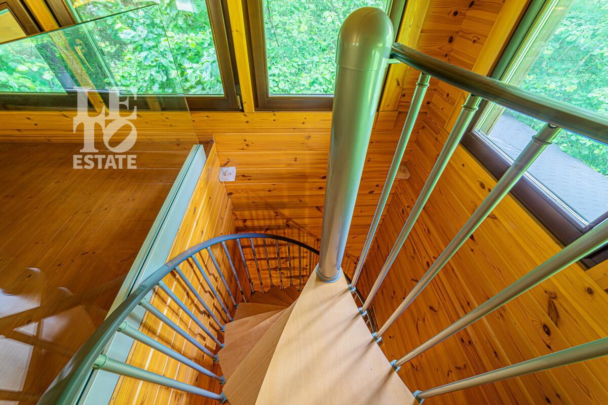 2-этажный коттедж 360 м² с отделкой