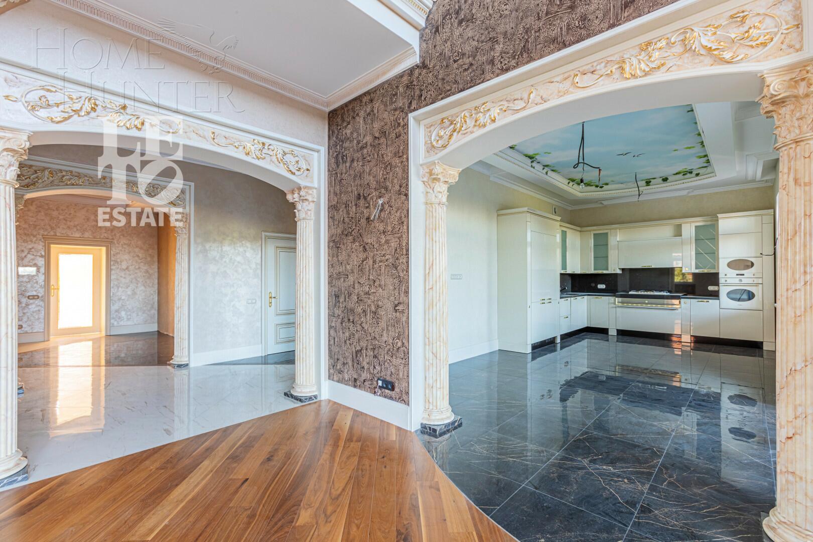 2-этажный коттедж 740 м² с отделкой