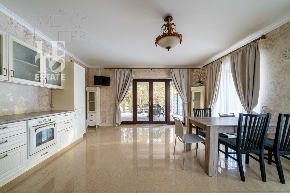 2-этажный коттедж 398 м² с отделкой