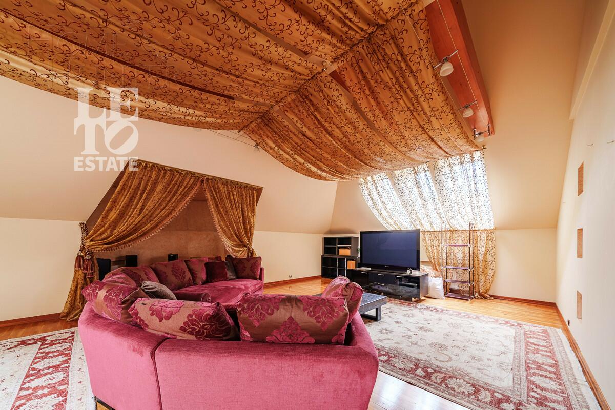 2-этажный коттедж 450 м² с отделкой