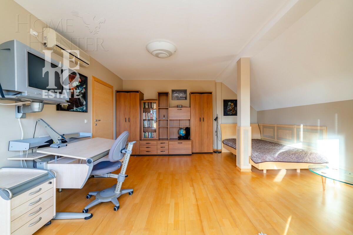 2-этажный коттедж 679 м² с отделкой