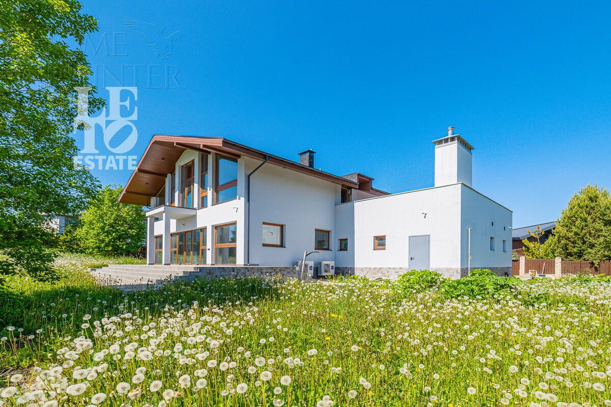 2-этажный коттедж 294 м² с отделкой