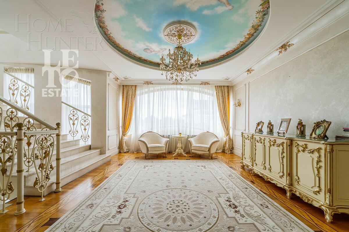 2-этажный коттедж 1 000 м² с отделкой