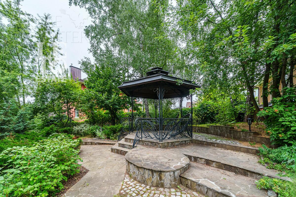 2-этажный коттедж 450 м² с отделкой