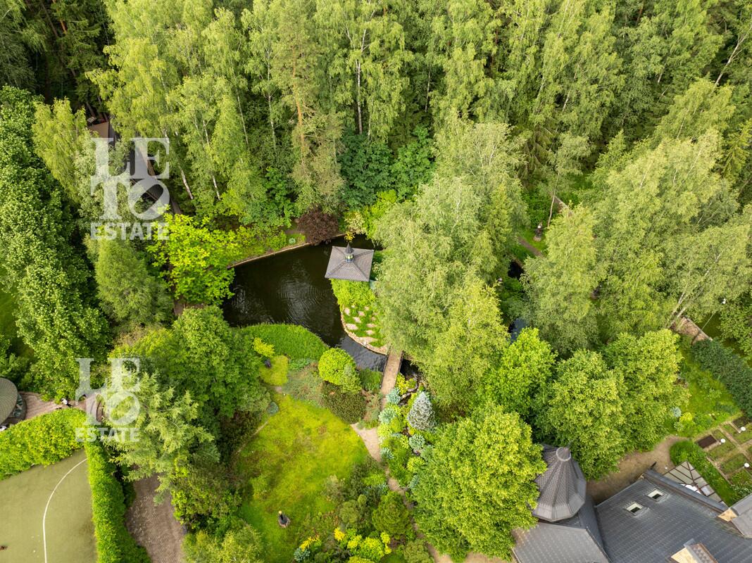 3-этажный коттедж 850 м² с отделкой