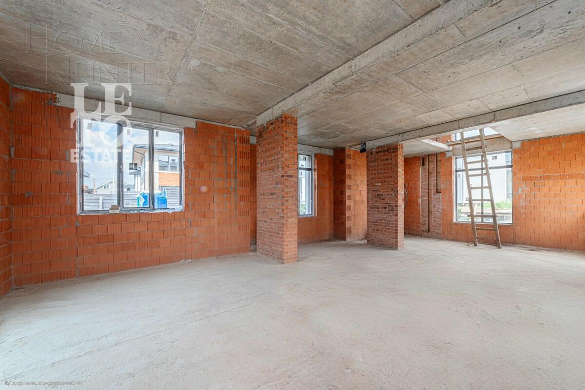 2-этажный коттедж 260 м² без отделки