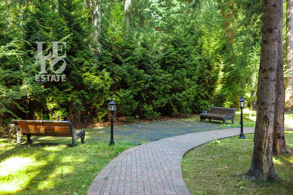 2-этажный коттедж 1 556 м² с отделкой