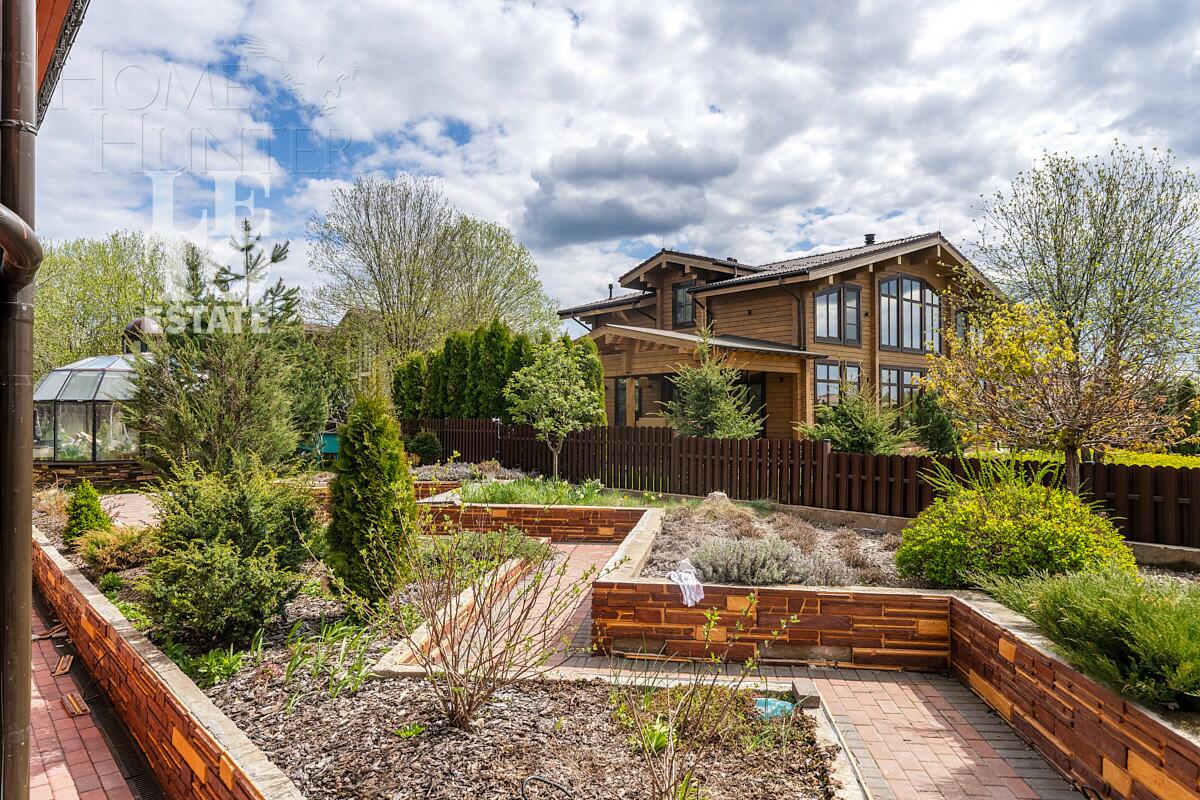 2-этажный коттедж 340 м² с отделкой