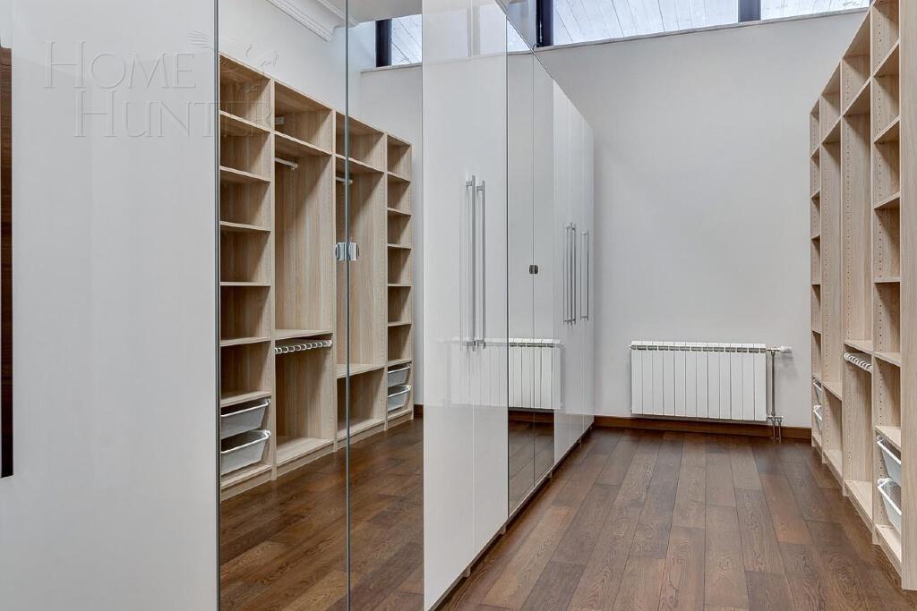 2-этажный таунхаус 356 м² с отделкой