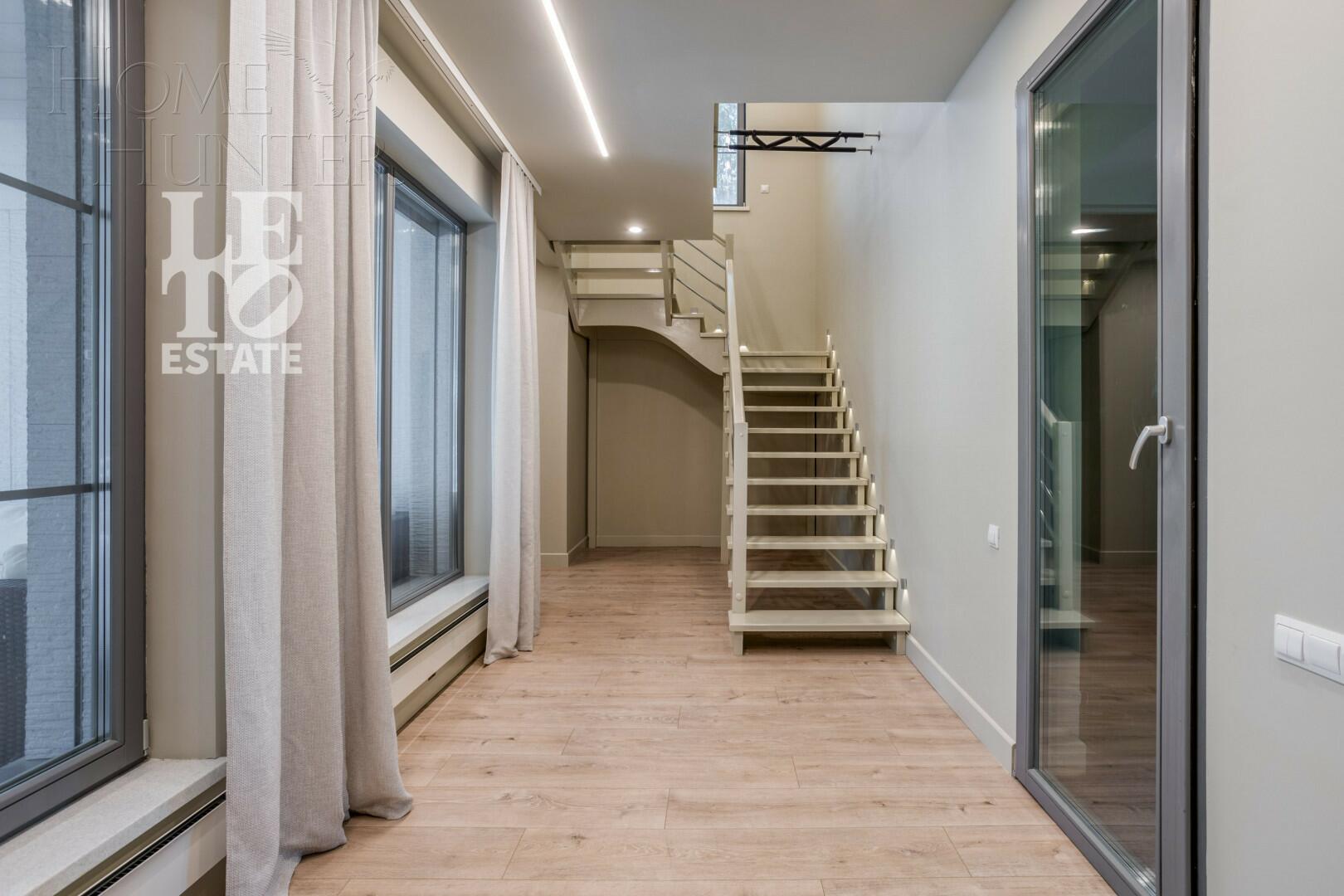 2-этажный коттедж 455 м² с отделкой