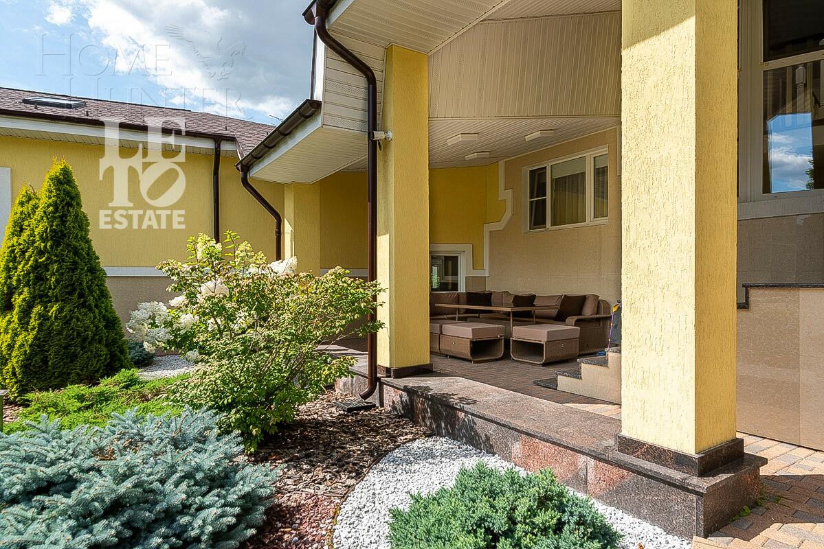 2-этажный коттедж 700 м² с отделкой