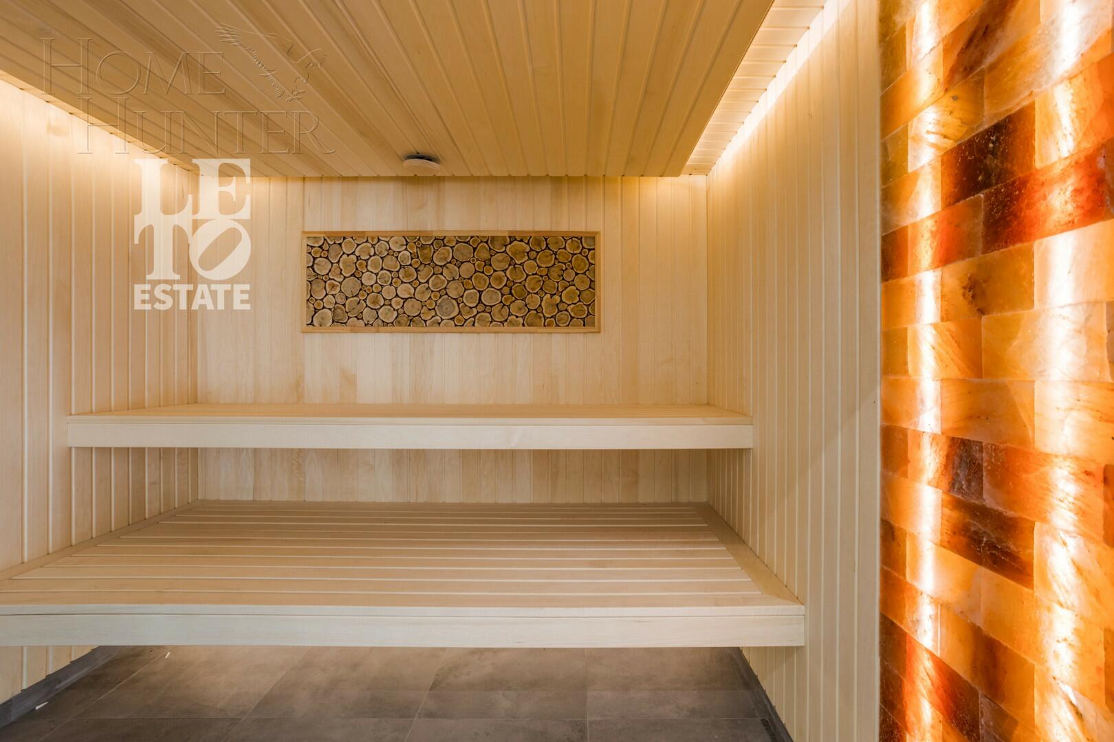 3-этажный коттедж 600 м² с отделкой